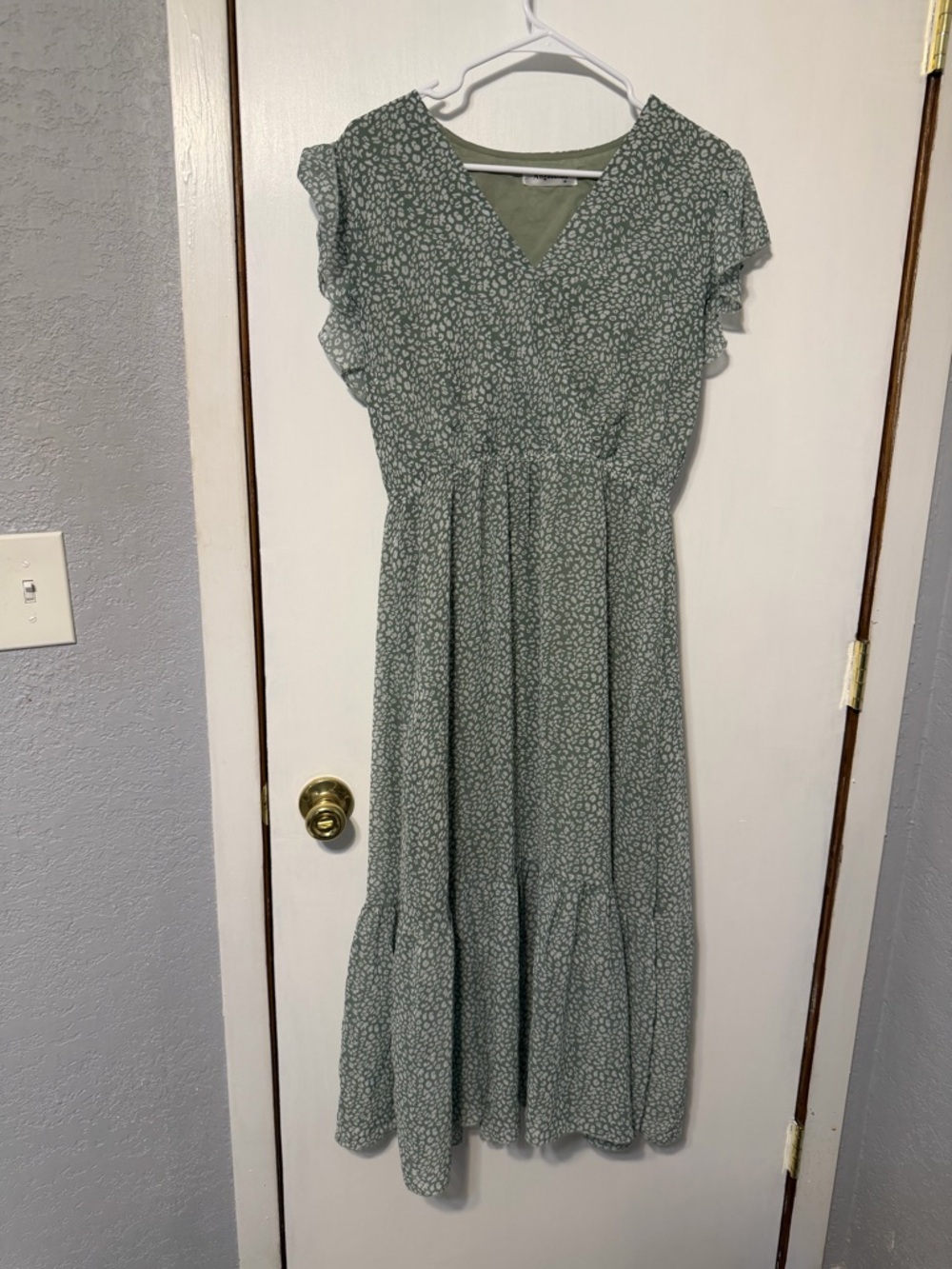 Green Floral V-Neck Maxi Dress
